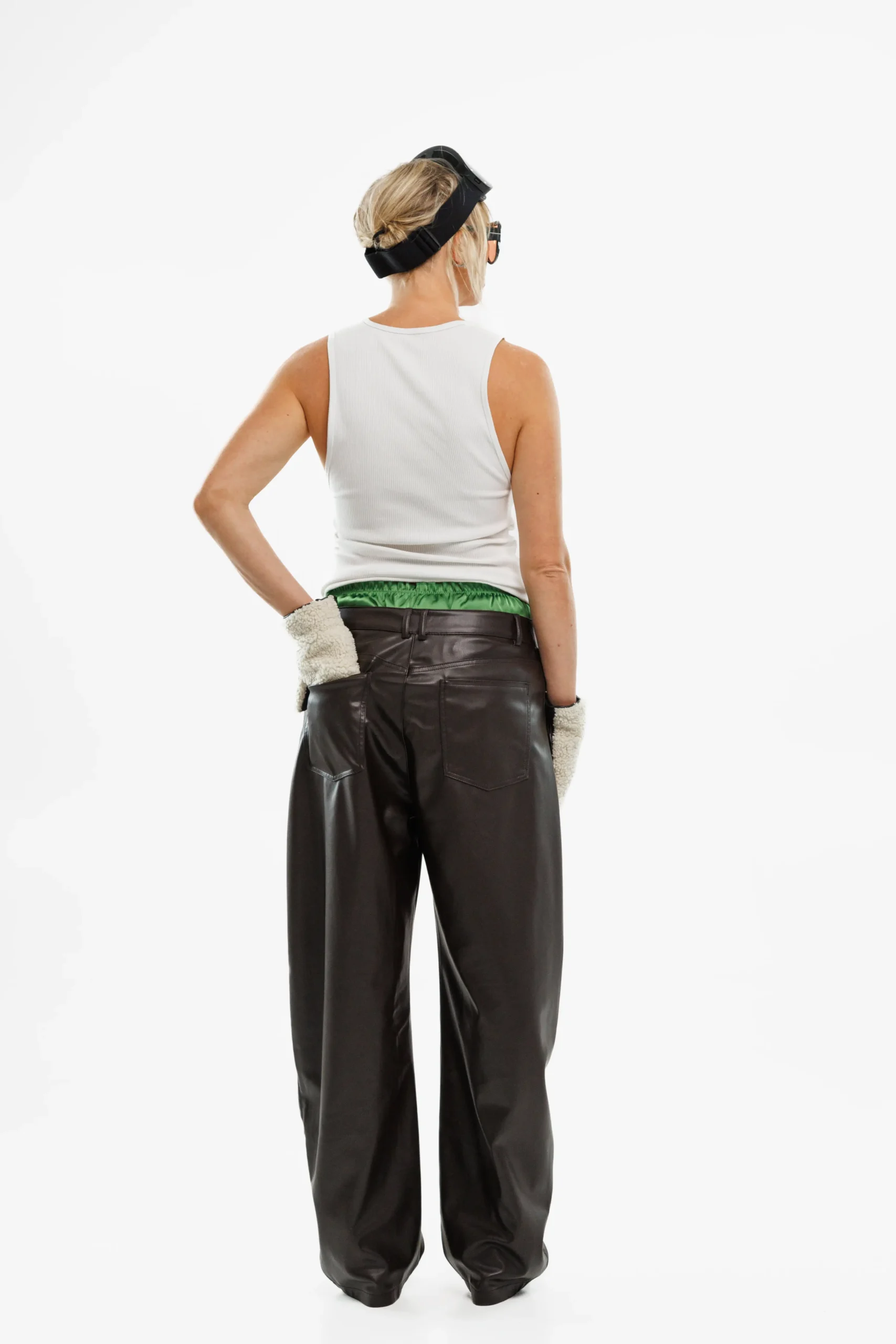 WHITE TANK TOP - Image 2