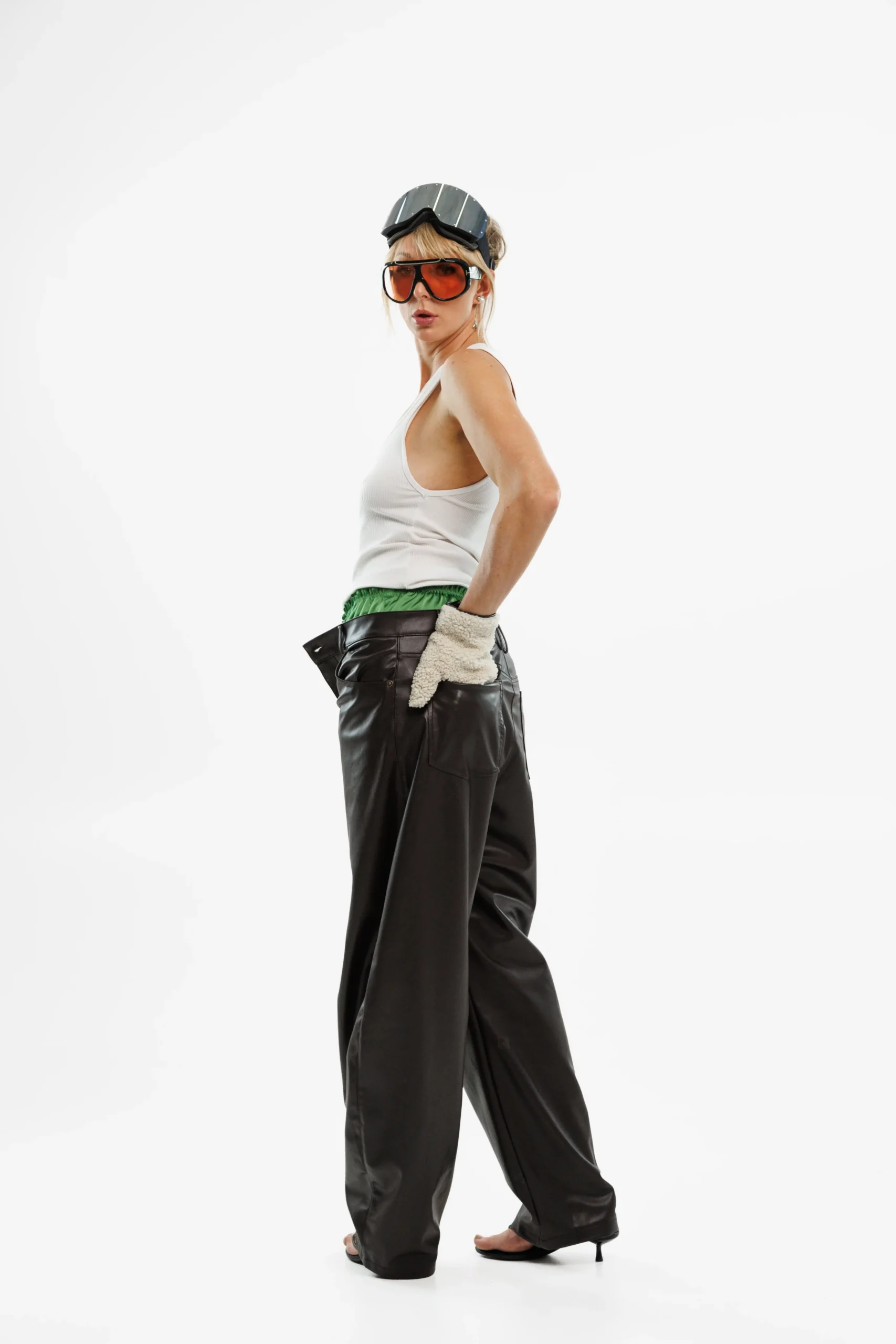 WHITE TANK TOP - Image 3