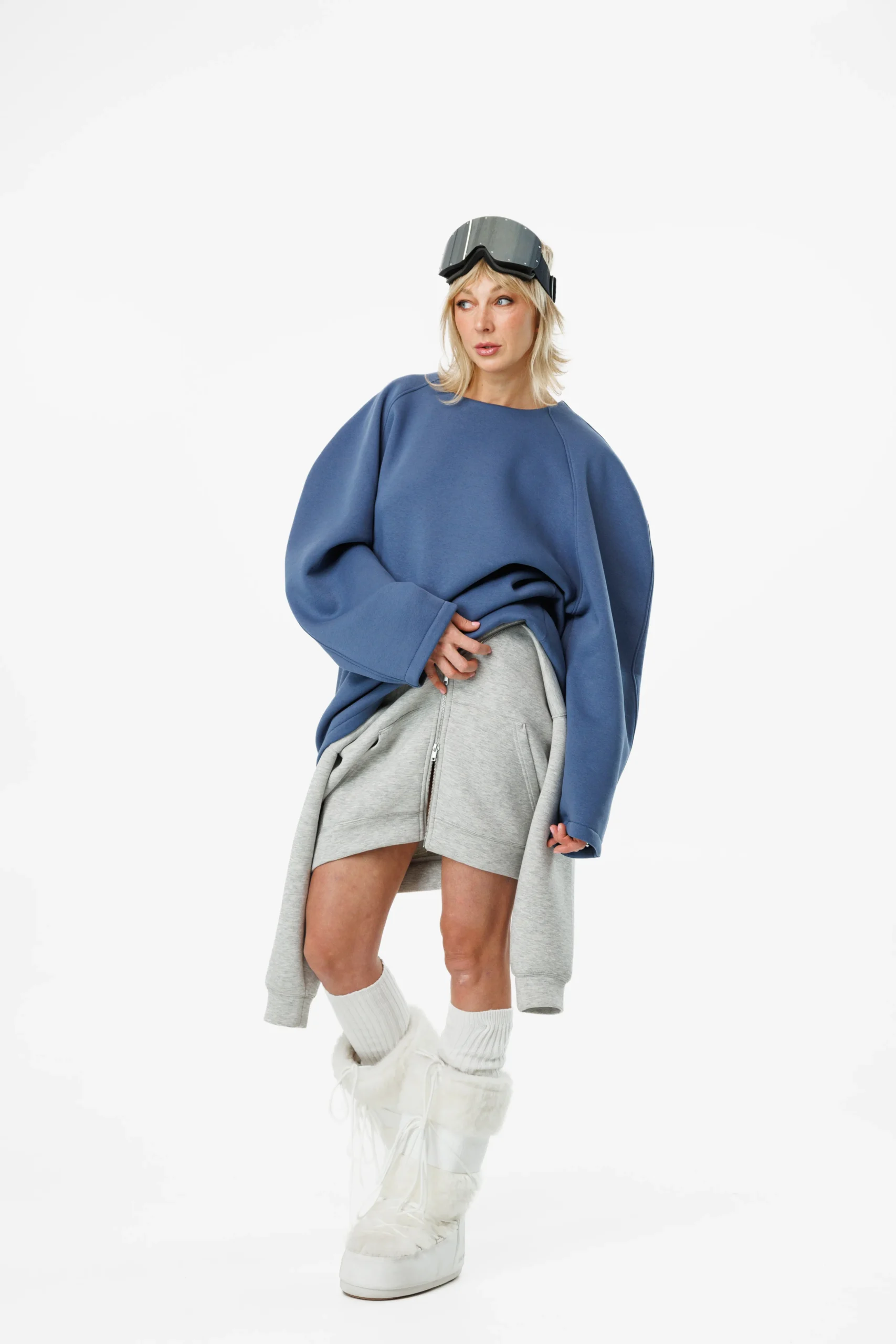 BLUE SWEATSHIRT - Image 3